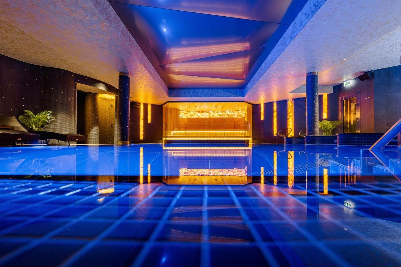 Victoria Hotel クライペダ エクステリア 写真